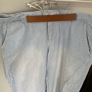 Gap fade light blue stripe long capris